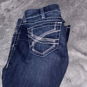Women's straight leg ariats